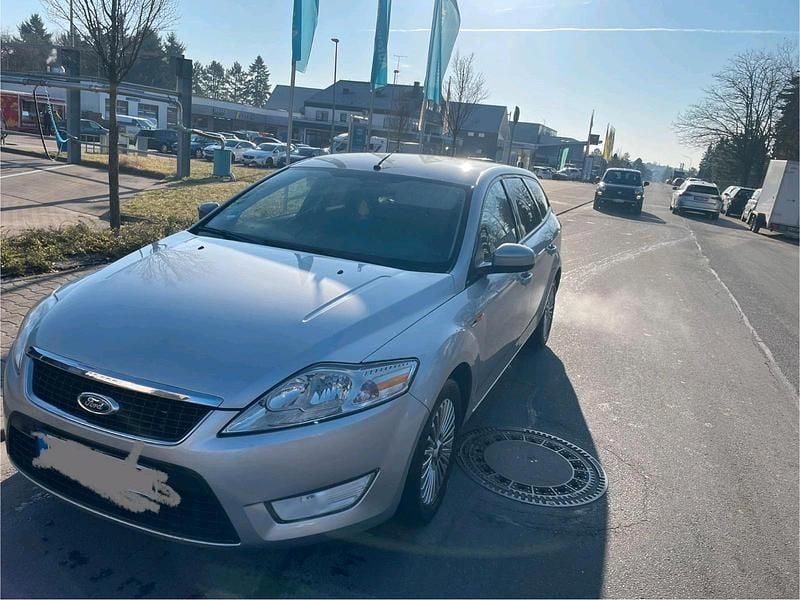 Gebraucht Ford Mondeo 140 PS (102 kW) 2007 Silber Kombi