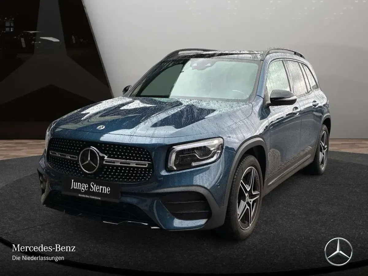 Gebraucht Mercedes GLB220 AMG 190 PS (139 kW) 2023 Blau SUV