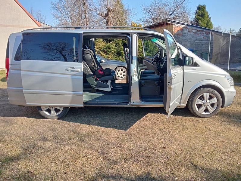 Gebraucht Mercedes Viano 224 PS (164 kW) 2012 Silber Van / Kleinbus