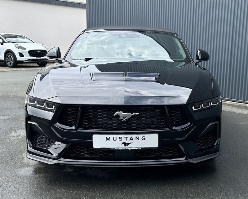 Schwarz Neu 2024 Ford Mustang GT Convertible Cabrio | 61.950 € (Fairer Preis) - Bild 1/4
