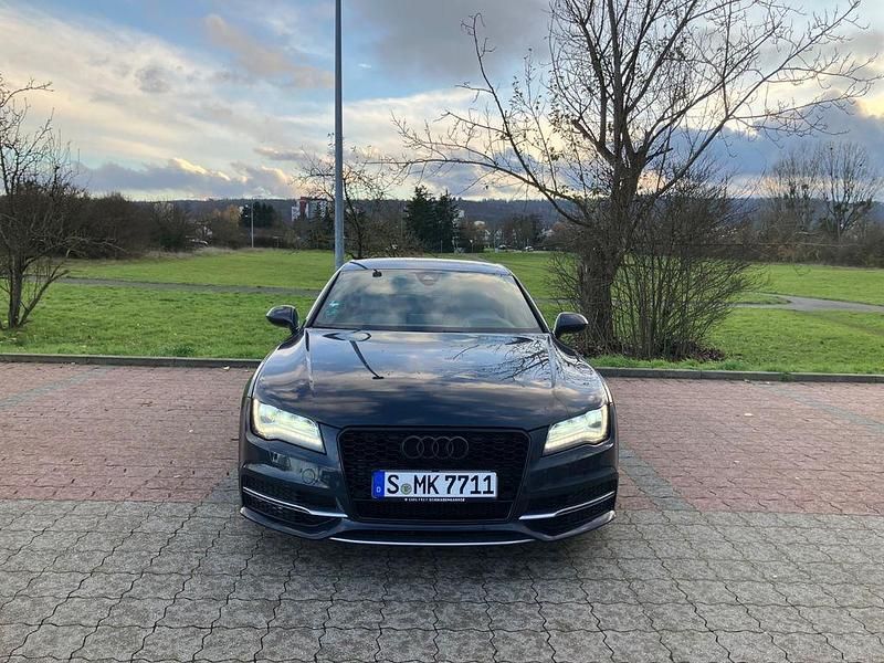 Blau Gebraucht 2011 Audi A7 Sportback Ambiente Kleinwagen | 15.499 € (Fairer Preis) - Bild 1/4