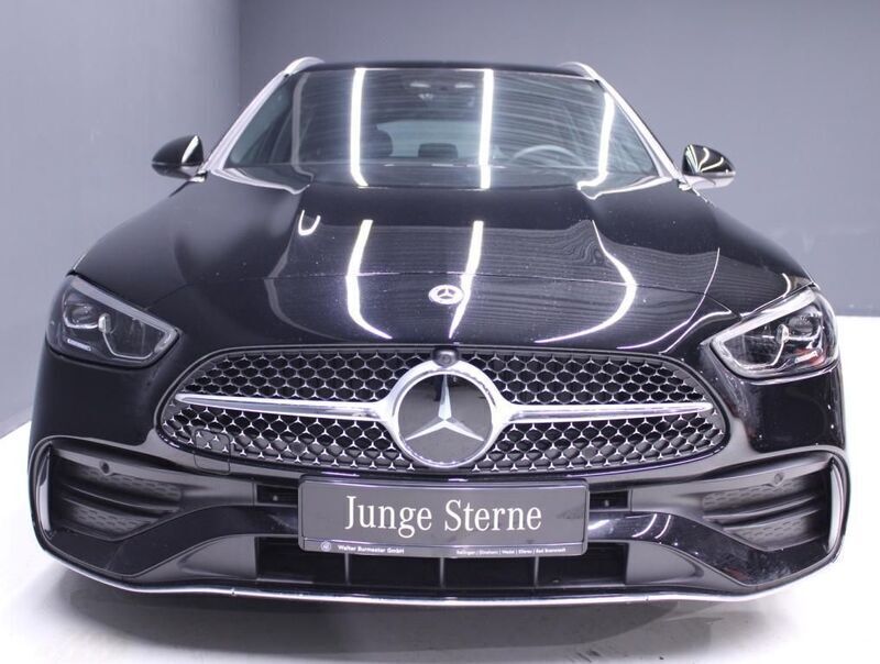 Gebraucht Mercedes C300 AMG 265 PS (194 kW) 2024 Unilack schwarz Kombi