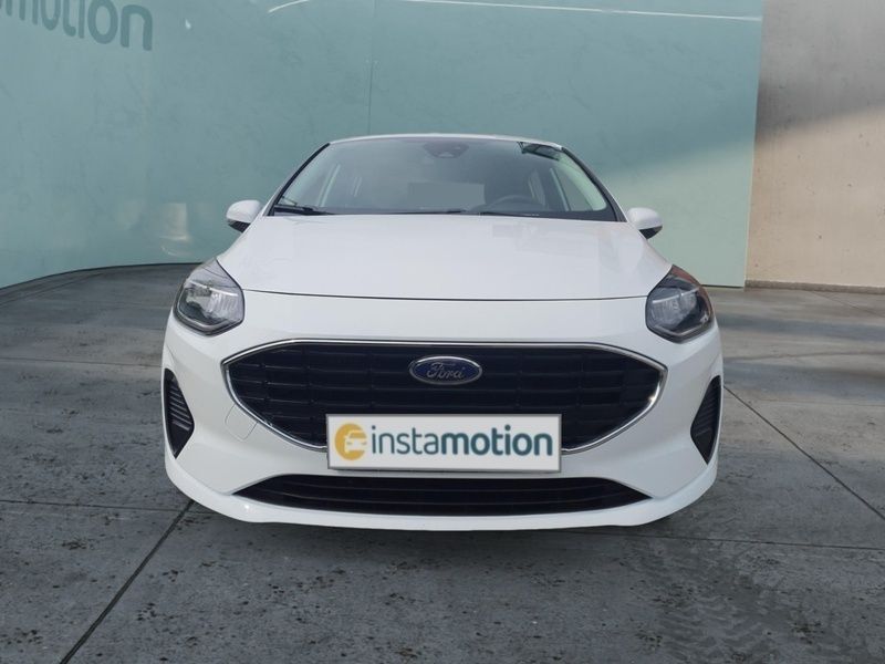 Gebraucht Ford Fiesta Cool & Connect 101 PS (74 kW) 2022 Weiß Kleinwagen