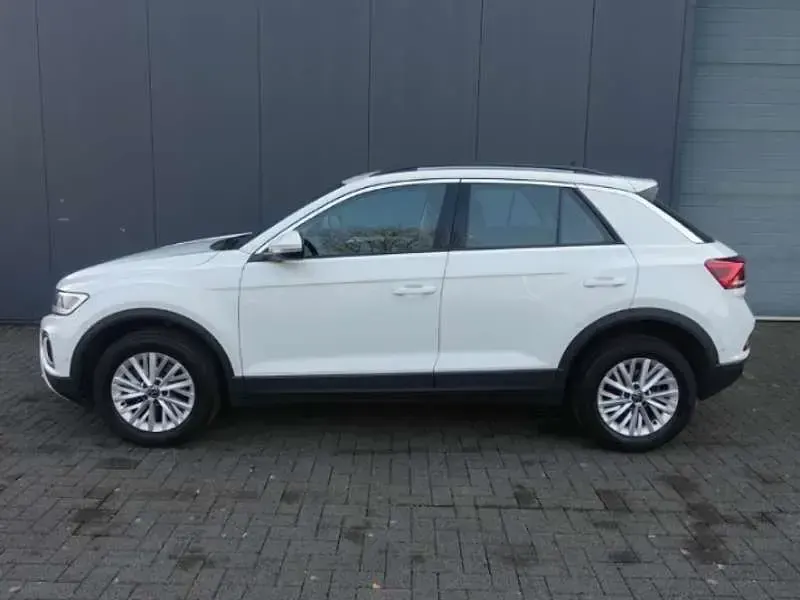 Gebraucht VW T-Roc Life 150 PS (110 kW) 2024 Weiss SUV