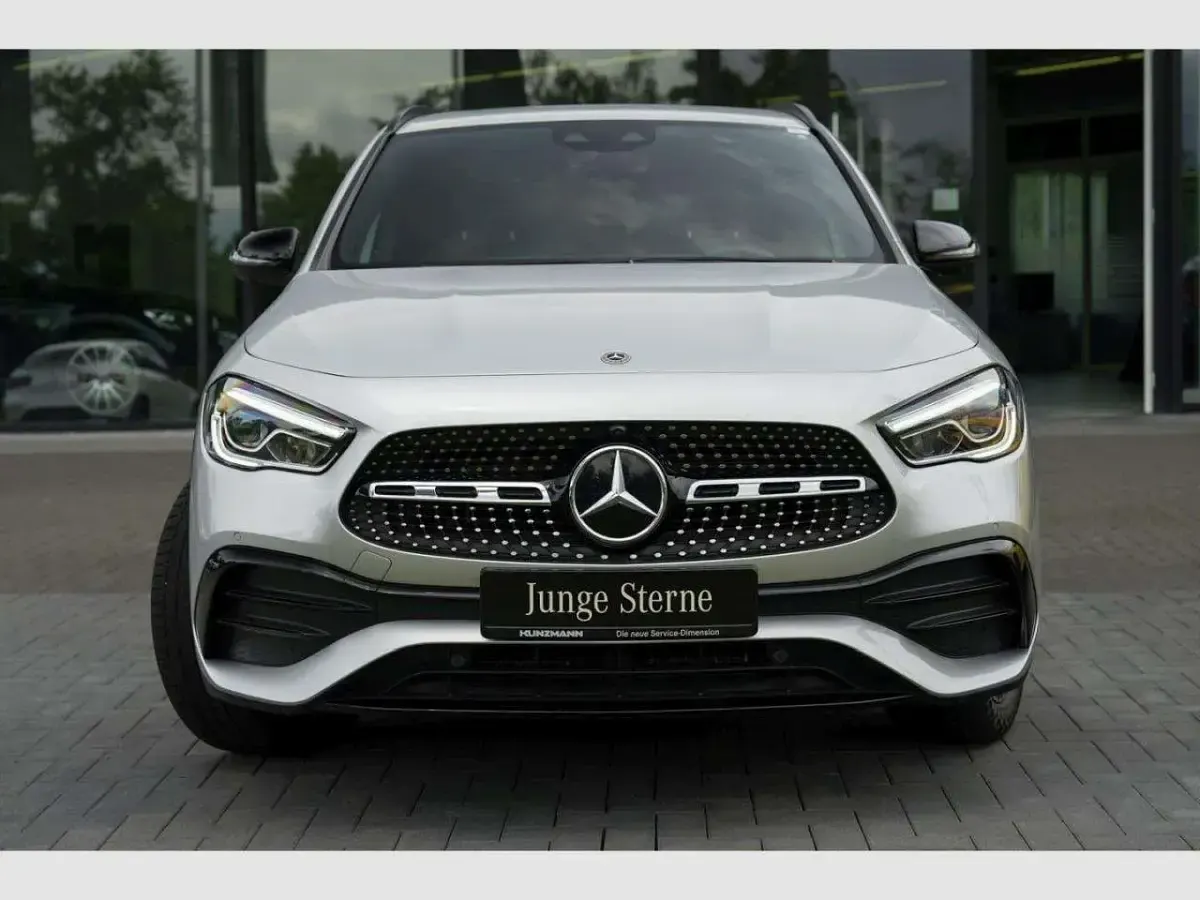Gebraucht Mercedes GLA250 AMG 218 PS (160 kW) 2022 Iridiumsilber metallic SUV