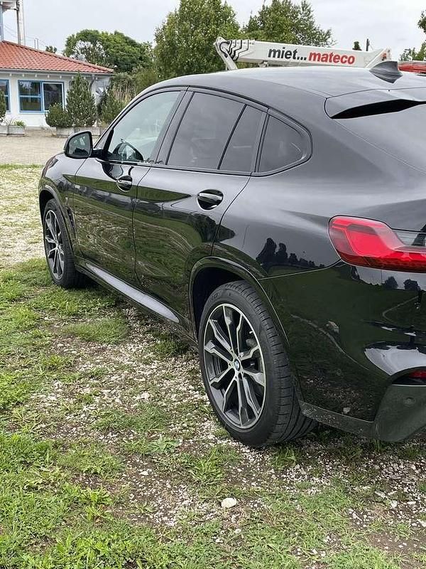 Gebraucht BMW X4 M Sport 190 PS (139 kW) 2020 Schwarz SUV