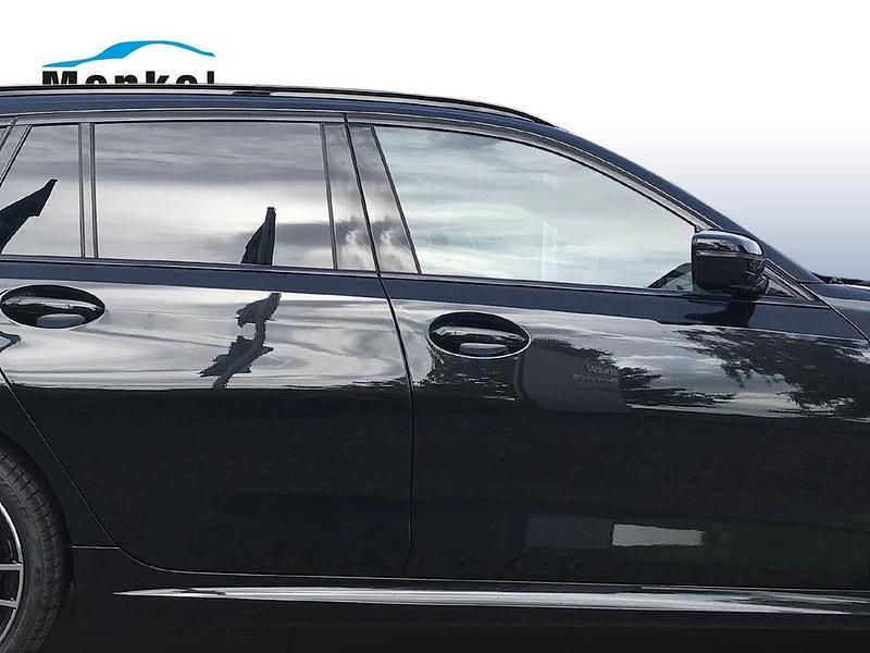 Gebraucht BMW 320 Performance 190 PS (139 kW) 2023 Schwarz Limousine