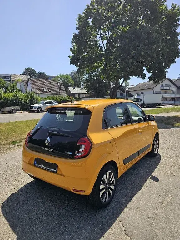 Gebraucht Renault Twingo Zen 60 kW (82 PS) 2021 Gelb Kleinwagen