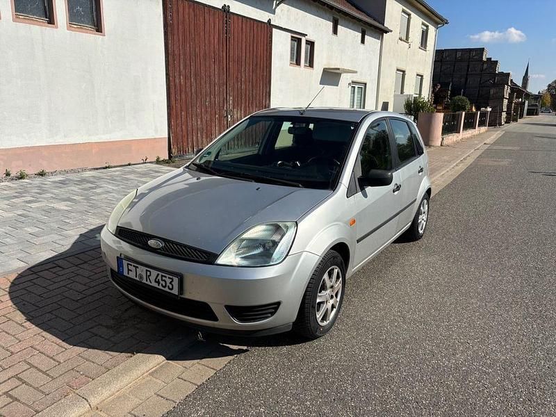 Silber Gebraucht 2004 Ford Fiesta Viva Kleinwagen | 1.000 € (Superpreis) - Bild 1/4