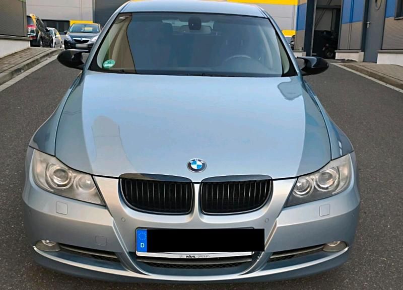 Gebraucht BMW 325 218 PS (160 kW) 2006 Silber Limousine