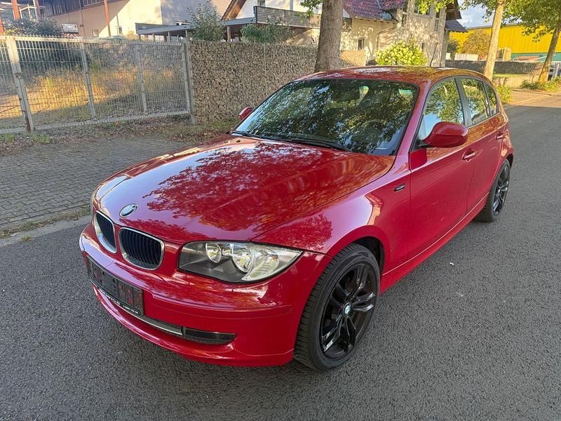 Rot Gebraucht 2010 BMW 116 Advantage Kleinwagen | 2.990 € (Superpreis) - Bild 1/4