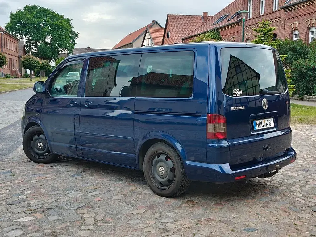 Gebraucht VW Multivan Highline 174 PS (127 kW) 2004 Blau Van / Kleinbus