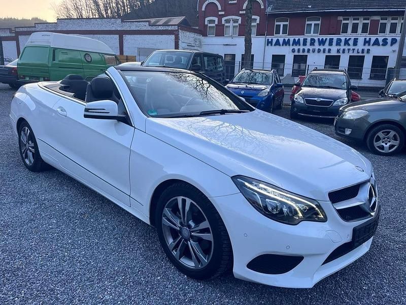 Gebraucht Mercedes E200 184 PS (135 kW) 2016 Polarweiss  unilack Cabrio
