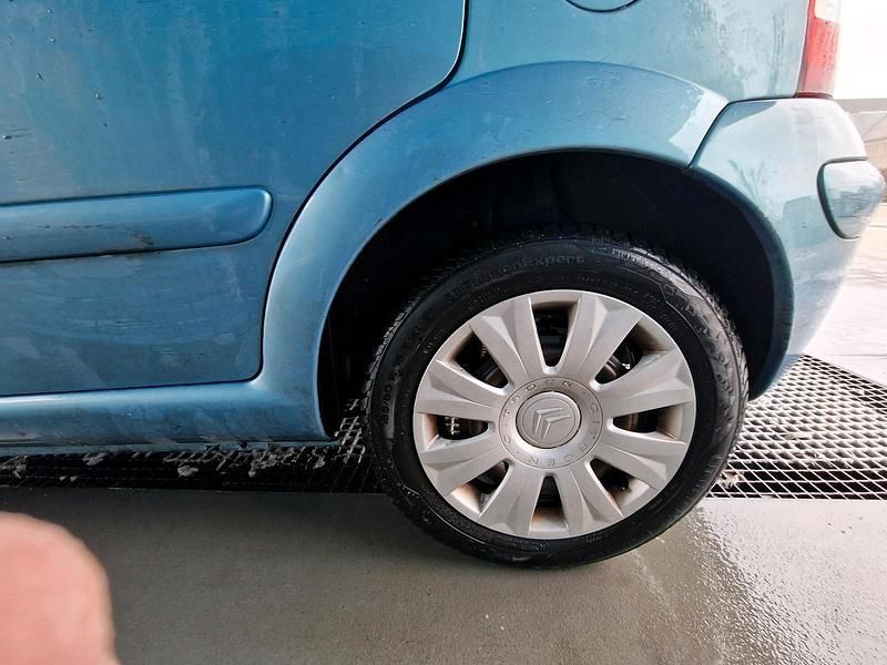 Gebraucht Citroën C3 73 PS (53 kW) 2008 Blau Kleinwagen