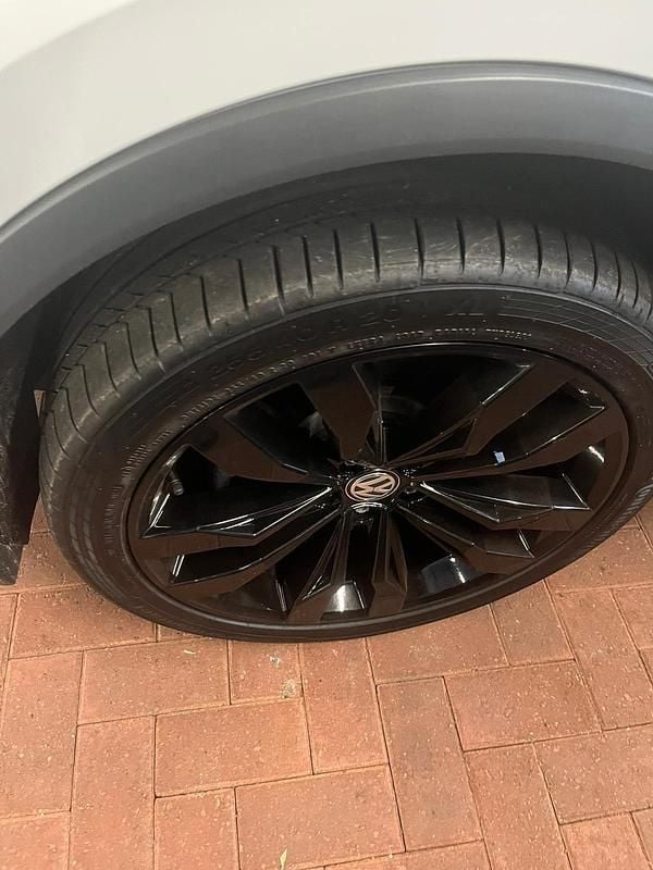 Gebraucht VW Tiguan Allspace R-line 200 PS (147 kW) 2021 Weiß SUV