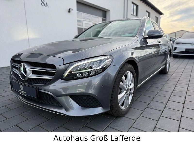 Grau Gebraucht 2019 Mercedes C200 Kombi | 17.490 € (Guter Preis) - Bild 1/4