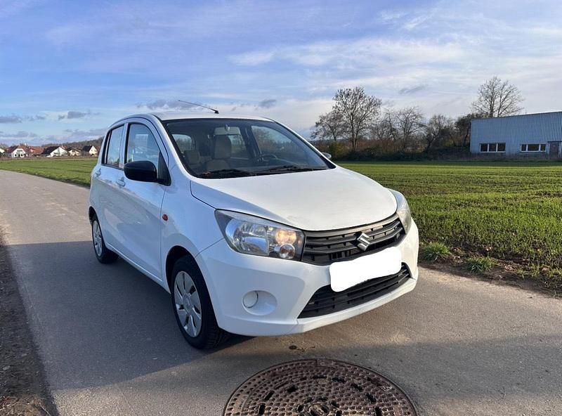 Weiß Gebraucht 2018 Suzuki Celerio Kleinwagen | 5.400 € (Fairer Preis) - Bild 1/4