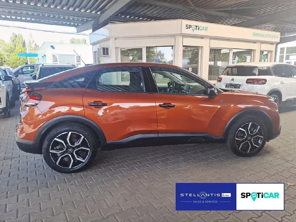 Gebraucht Citroën e-C4 Feel 100 kW (136 PS) 2022 Orange Limousine