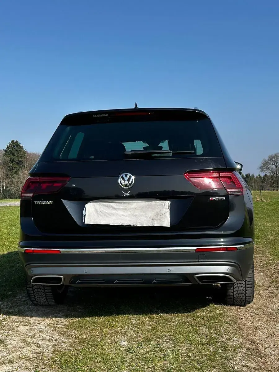 Gebraucht VW Tiguan Highline 241 PS (177 kW) 2018 Schwarz SUV