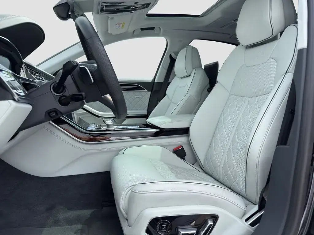 Gebraucht Audi A8L S-Line 462 PS (339 kW) 2025 Mythosschwarz metallic Limousine