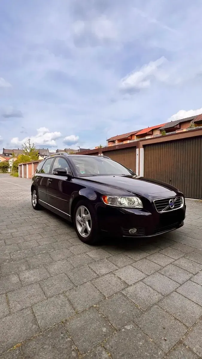 Gebraucht Volvo V50 115 PS (84 kW) 2012 Schwarz Kombi