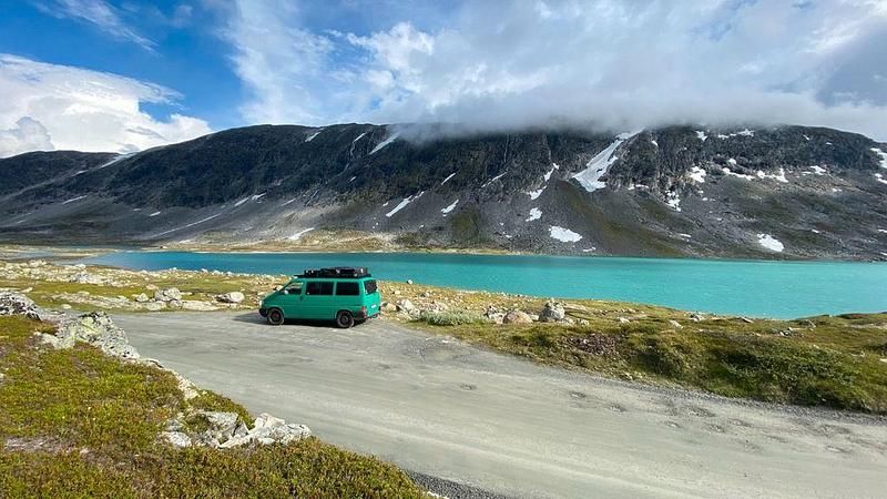 Usado VW Multivan 102 HP (75 kW) 2000 Verde Monovolume