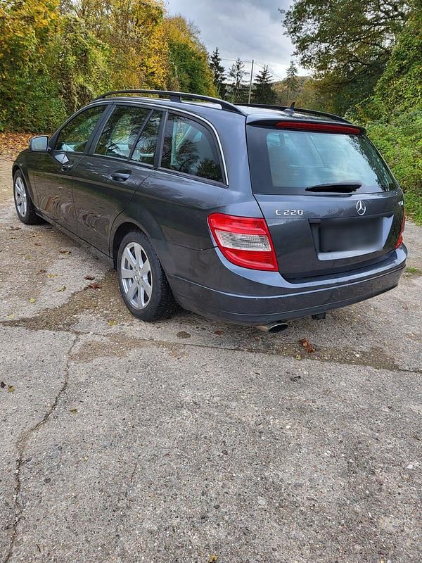Gebraucht Mercedes C220 170 PS (125 kW) 2008 Grau Kombi