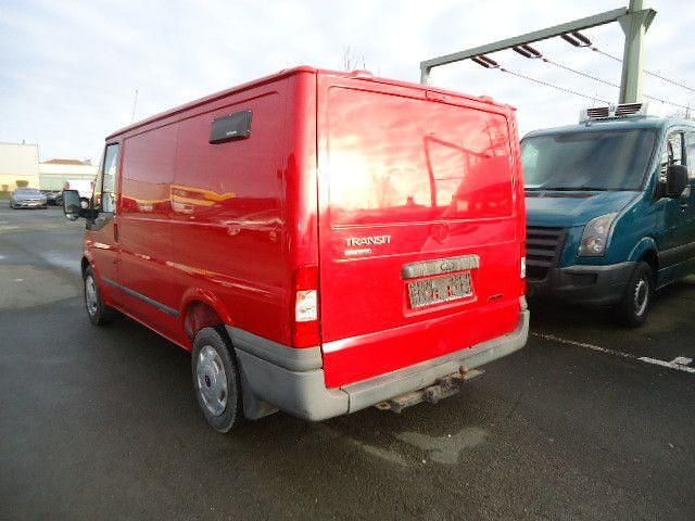 Gebraucht Ford Transit Trend 125 PS (91 kW) 2012 Rot Abholung
