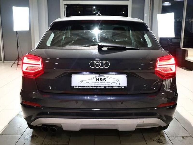 Gebraucht Audi Q2 Sport 150 PS (110 kW) 2017 Nanograu SUV