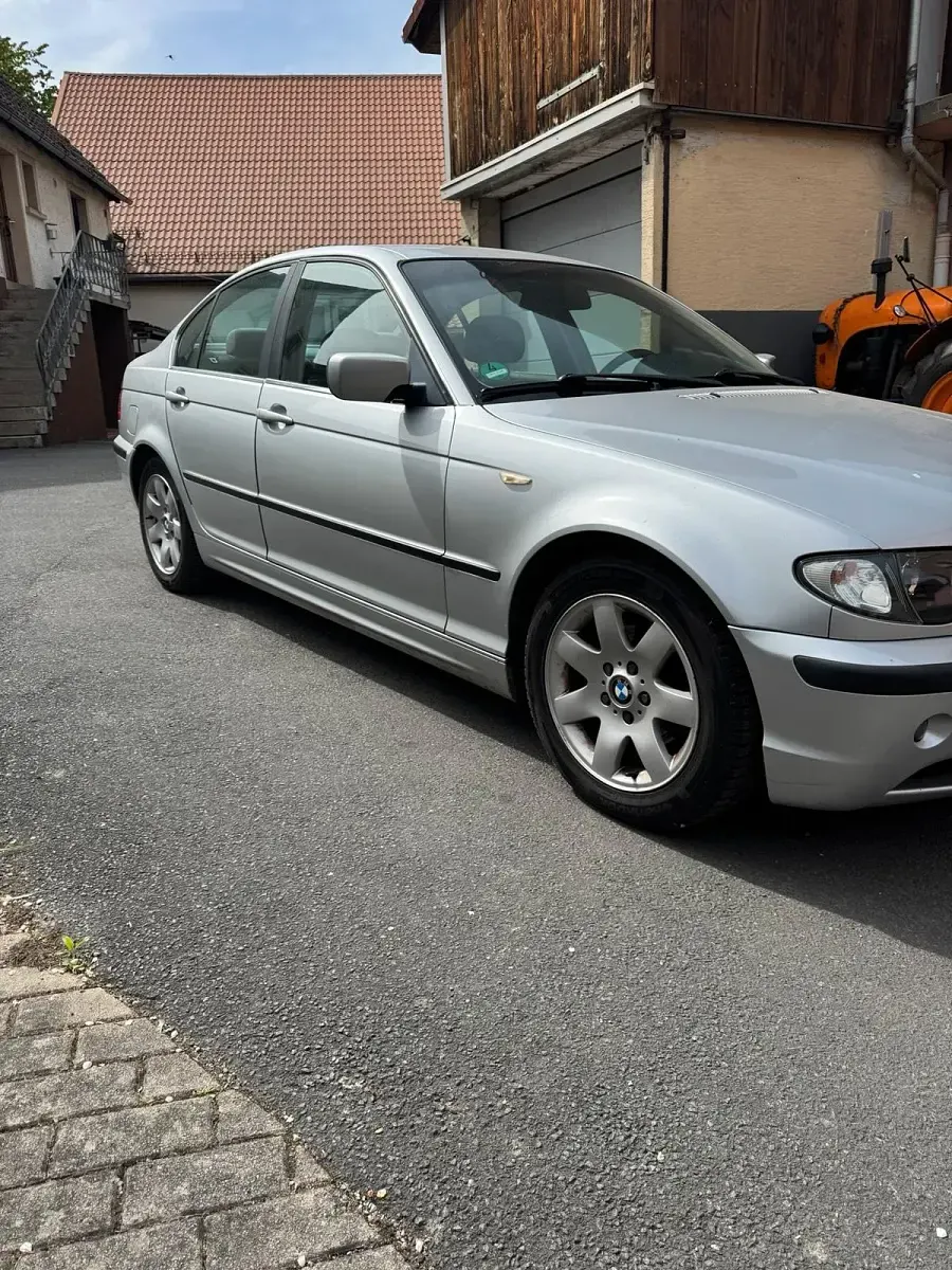 Occasion BMW 320 170 ch (125 kW) 2004 Argent Berline