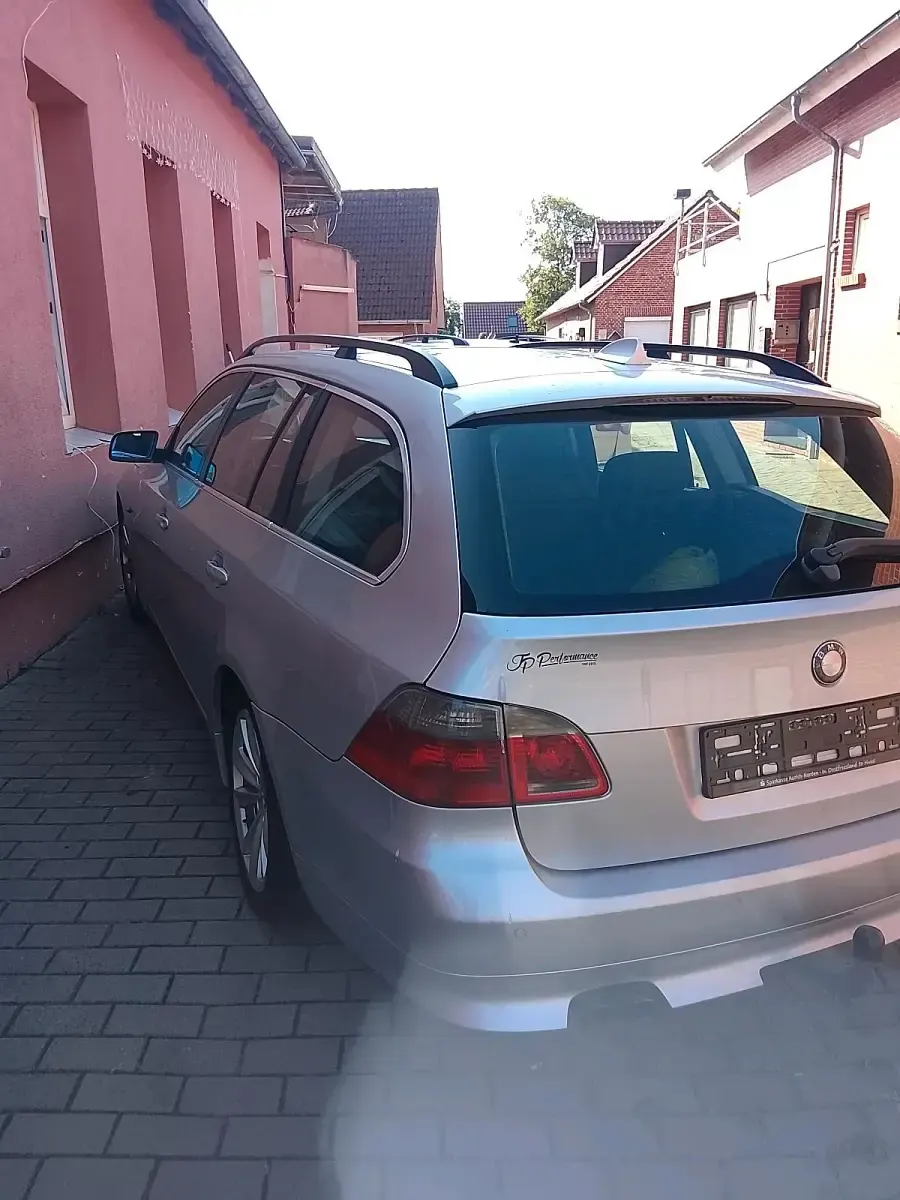 Gebraucht BMW 525 177 PS (130 kW) 2005 Silber Kombi