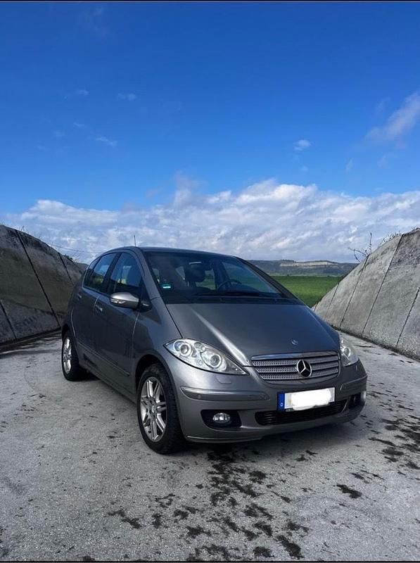 Grau Gebraucht 2008 Mercedes A180 Edition Limousine | 3.000 € (Fairer Preis) - Bild 1/4