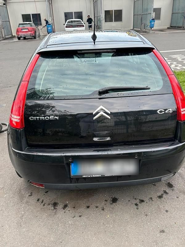 Schwarz Gebraucht 2010 Citroën C4 Limousine | 1.450 € (Guter Preis) - Bild 1/4