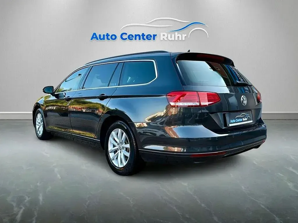 Gebraucht VW Passat Comfortline 150 PS (110 kW) 2018 Grau Kombi