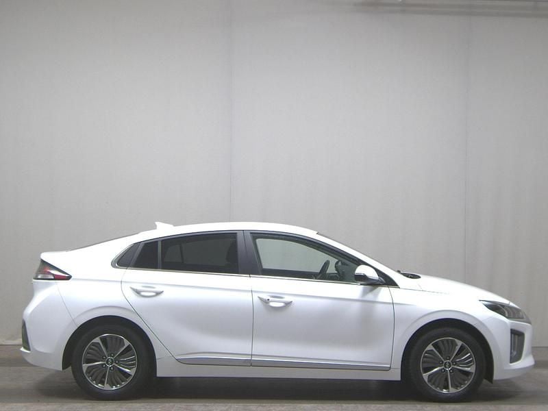 Polar white / sol Gebraucht 2022 Hyundai Ioniq Advantage Limousine | 13.980 € (Guter Preis) - Bild 1/4