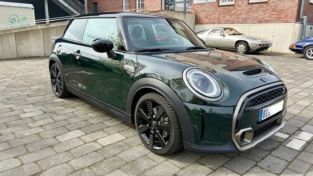 Gebraucht Mini Cooper S Resolute Edition 178 PS (130 kW) 2024 Grün Kleinwagen