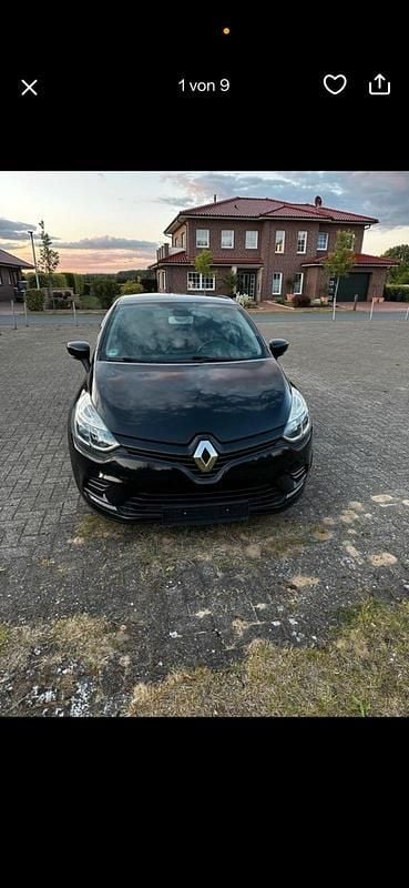 Schwarz Gebraucht 2017 Renault Clio IV Intens Kleinwagen | 8.000 € (Guter Preis) - Bild 1/4