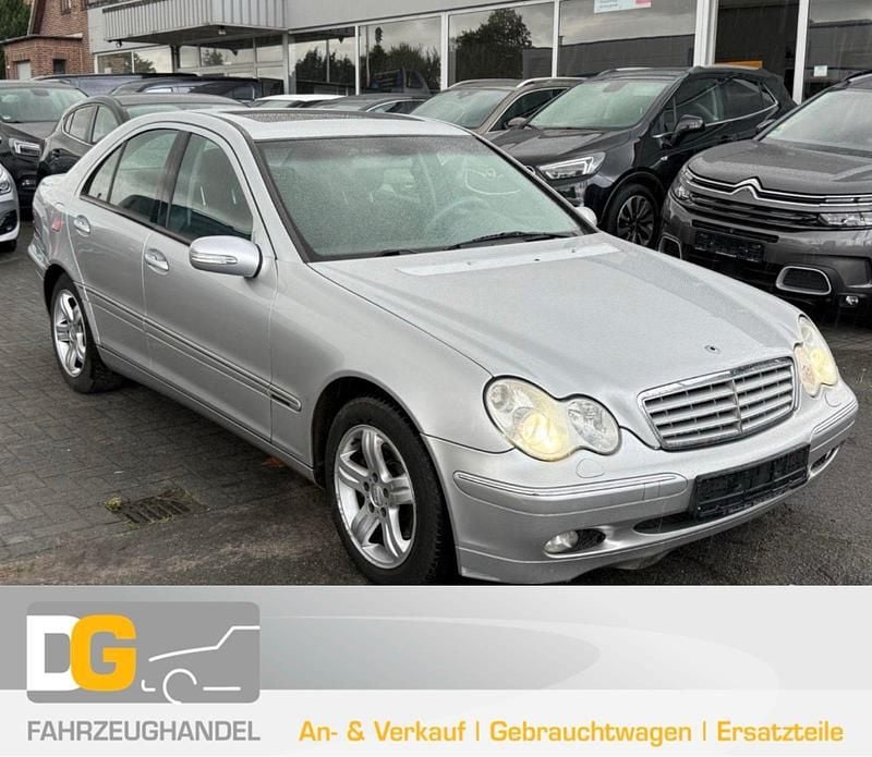 Silber Gebraucht 2004 Mercedes C270 Limousine | 1.500 € (Superpreis) - Bild 1/4