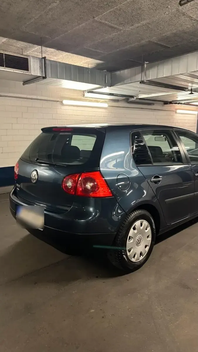 Gebraucht VW Golf V 75 PS (55 kW) 2005 Blau Kleinwagen
