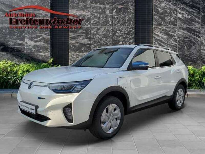 Weiß Gebraucht 2024 Ssangyong Korando Limousine | 34.900 € (Teuer) - Bild 1/4