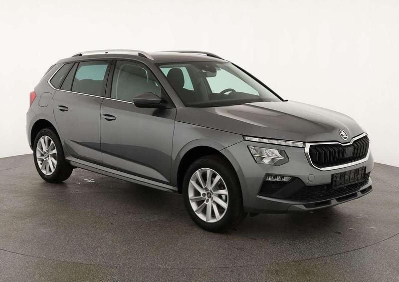 Graphite grau metallic Neu 2025 Skoda Kamiq Selection SUV | 29.595 € (Fairer Preis) - Bild 1/4