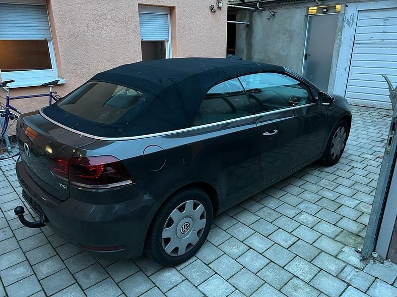 Gebraucht VW Golf Cabriolet 122 PS (89 kW) 2014 Braun Cabrio