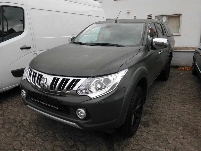 Grün Gebraucht 2016 Mitsubishi L200 Top Abholung | 15.990 € (Fairer Preis) - Bild 1/4
