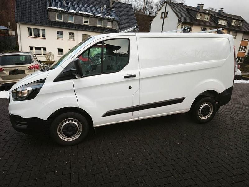 Gebraucht Ford Transit Custom 105 PS (77 kW) 2021 Weiß Van / Kleinbus