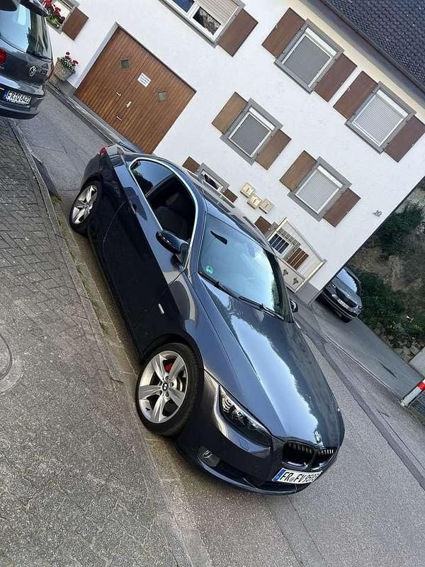 Gebraucht 2007 BMW 325 Coupé | 12.000 € (Teuer) - Bild 1/4