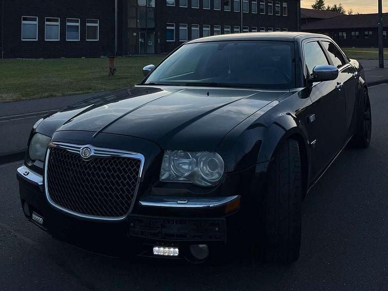 Schwarz Gebraucht 2006 Chrysler 300C Limousine | 2.500 € (Guter Preis) - Bild 1/4