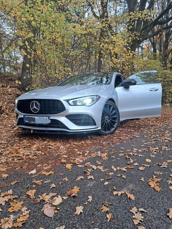 Gebraucht Mercedes CLA200 163 PS (119 kW) 2023 Silber Coupé