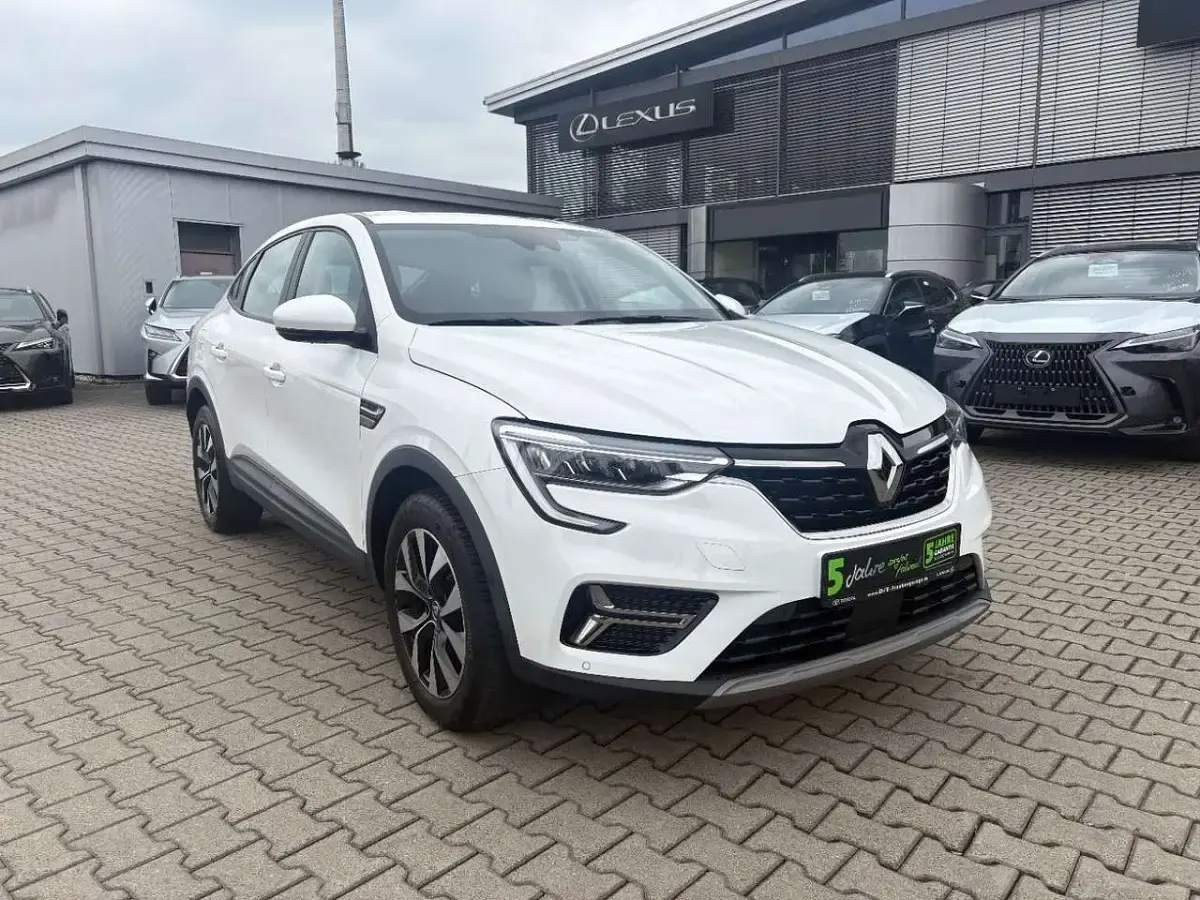 Gebraucht Renault Arkana Zen 140 PS (102 kW) 2022 Weiss SUV