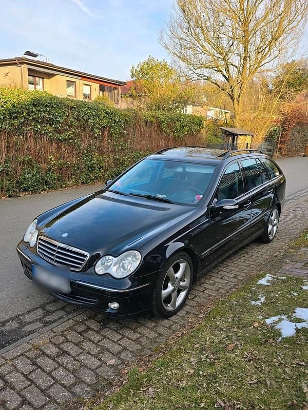 Gebraucht Mercedes C320 Avantgarde 224 PS (164 kW) 2005 Kombi