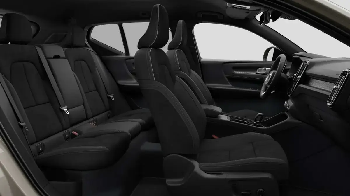 Nowe Volvo EX40 Plus 185 kW (252 KM) 2026 Beżowy SUV